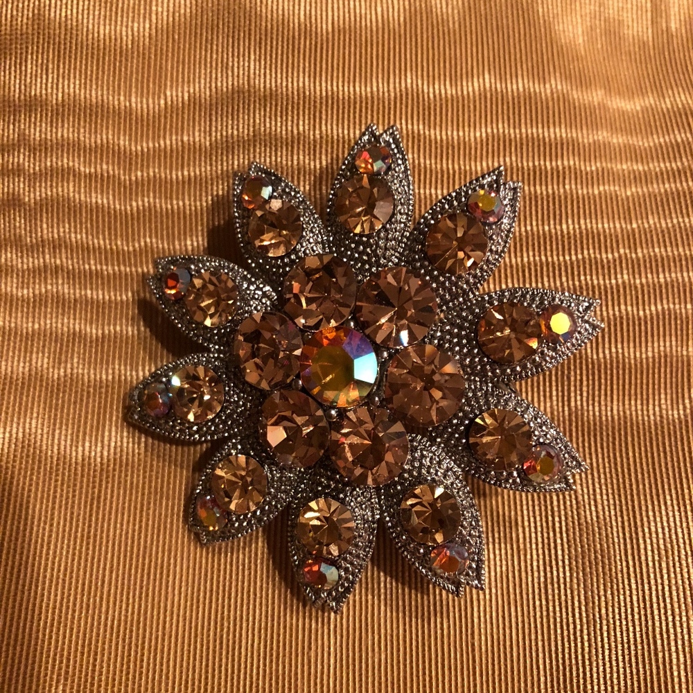 Beautiful Brooch with stones, silver backing